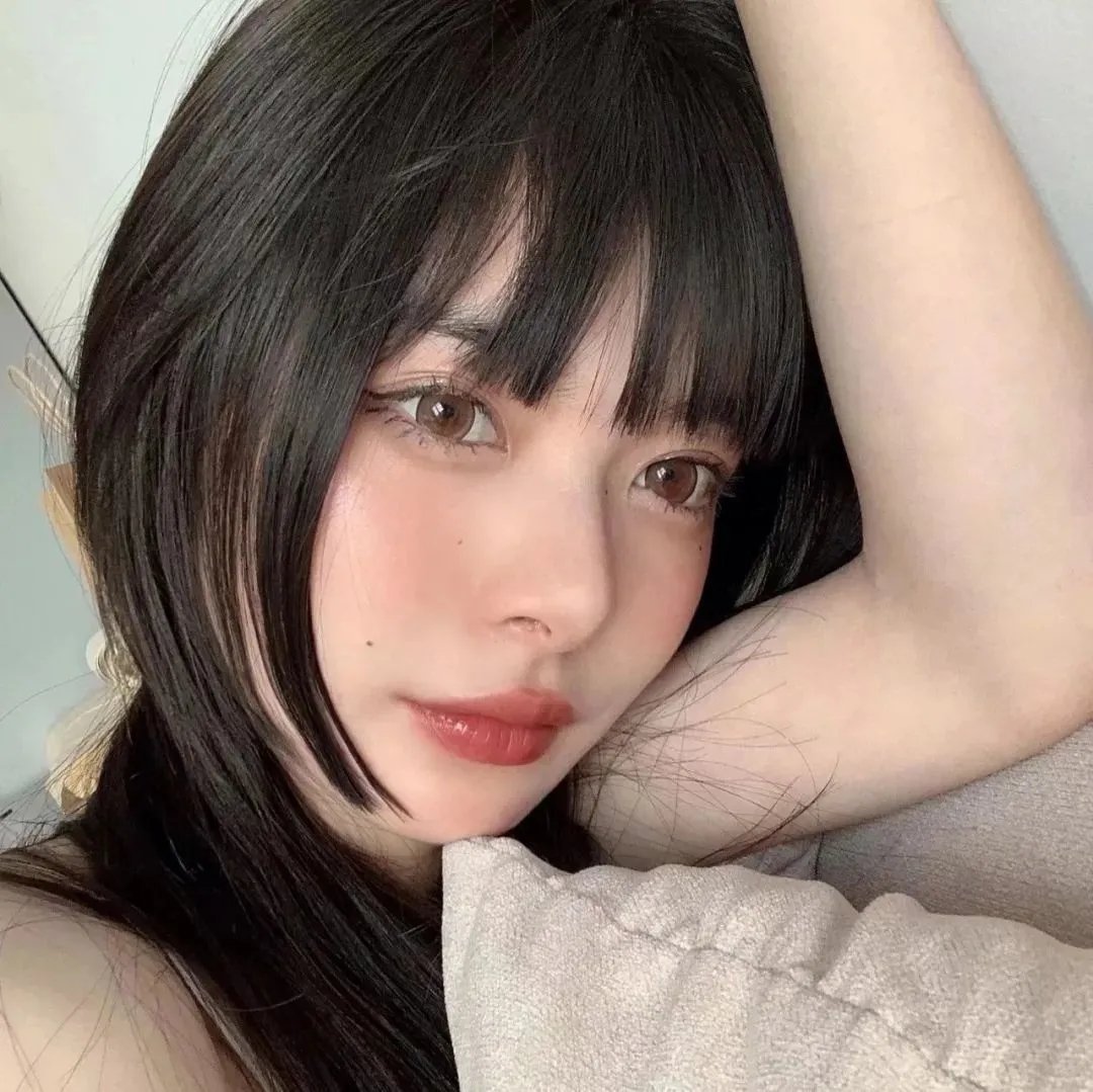 动态漫画·开局强吻裂口女